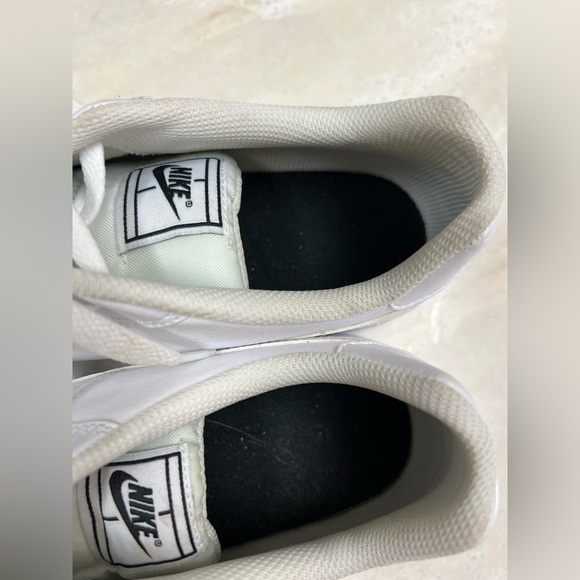 Nike Court Royale? White Sneakers - Picture 5 of 12